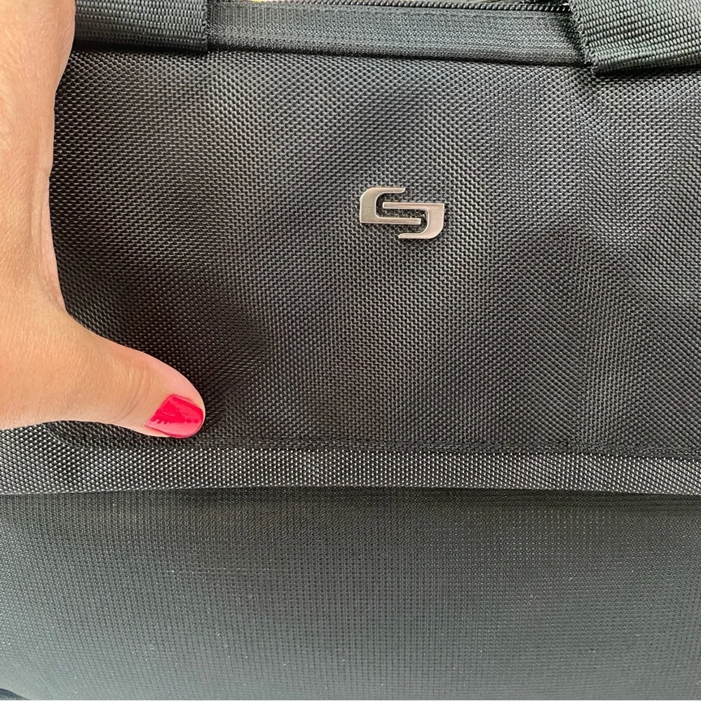 Solo New York Flatiron Bag